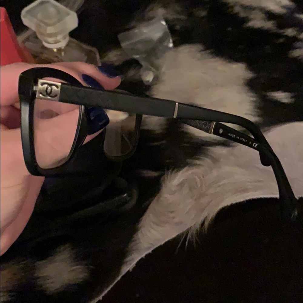 Chanel Frames - image 3